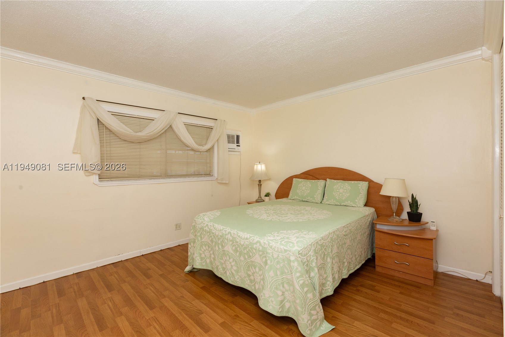 PEMBROKE HOUSE CONDO - Residential
