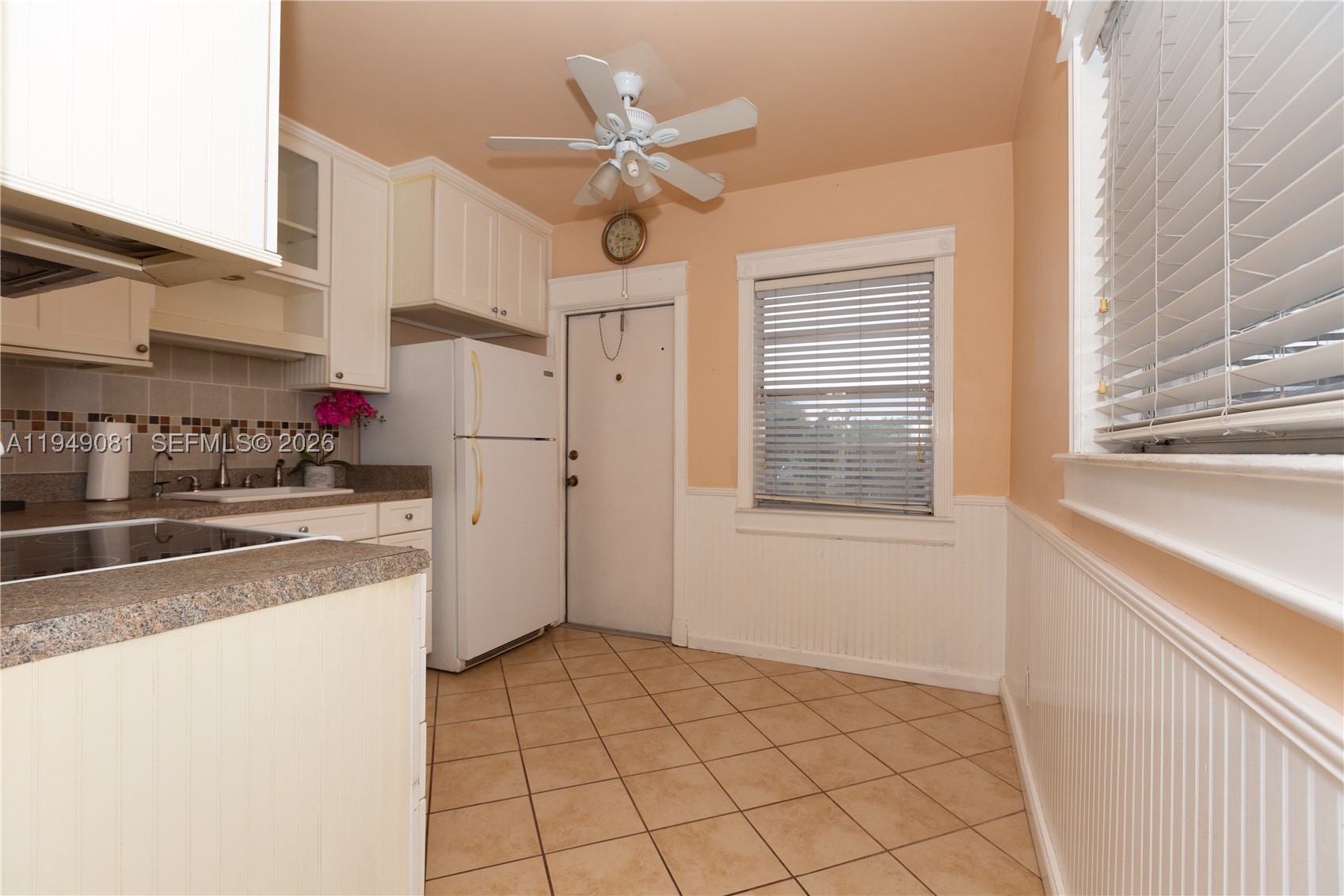 PEMBROKE HOUSE CONDO - Residential