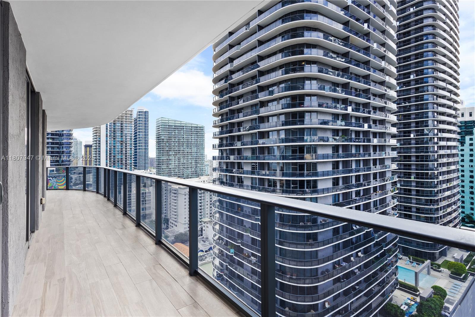 801 SMA RESIDENCES CONDO - Residential