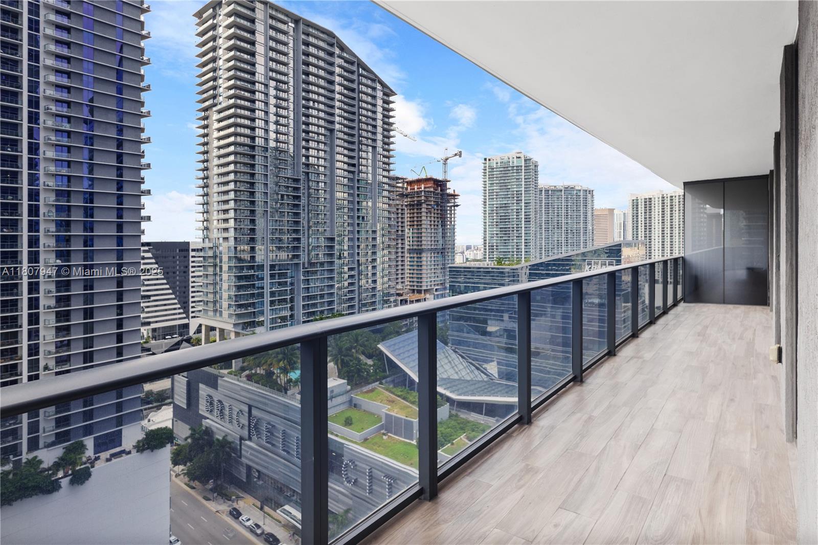 801 SMA RESIDENCES CONDO - Residential