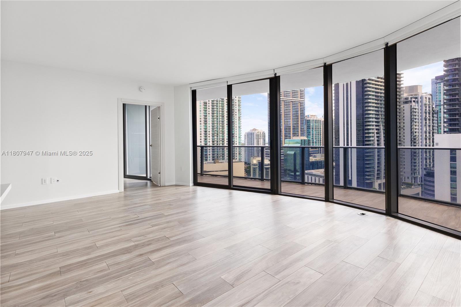 801 SMA RESIDENCES CONDO - Residential