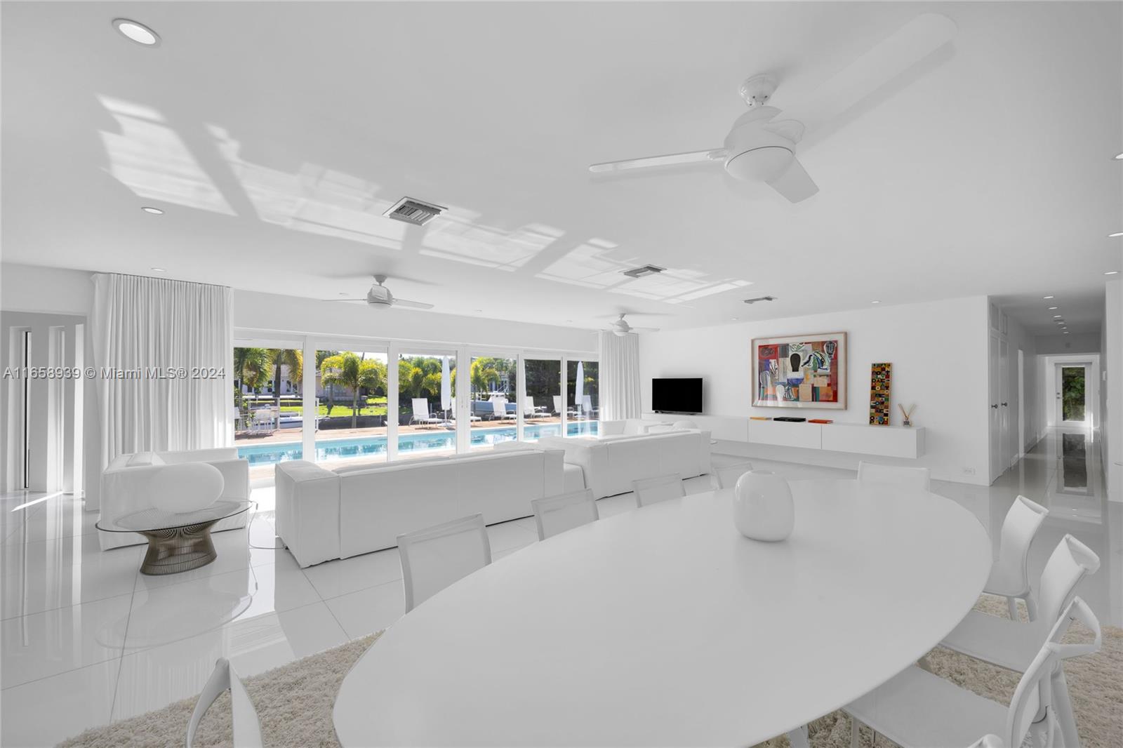 CORAL GABLES RIVIERA SEC - Residential