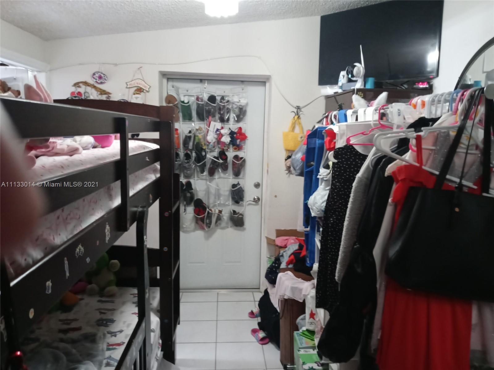 PALM SPRINGS ESTATES SEC - Residential