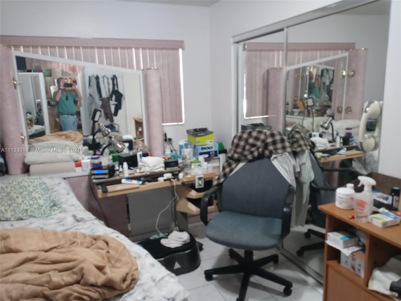 PALM SPRINGS ESTATES SEC - Residential