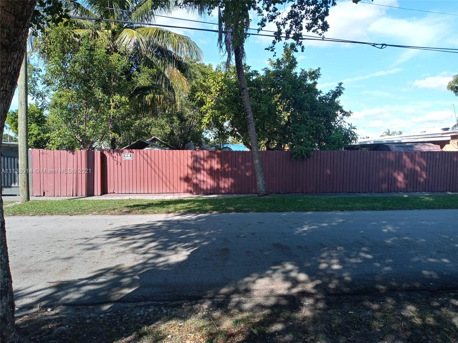 PALM SPRINGS ESTATES SEC - Residential