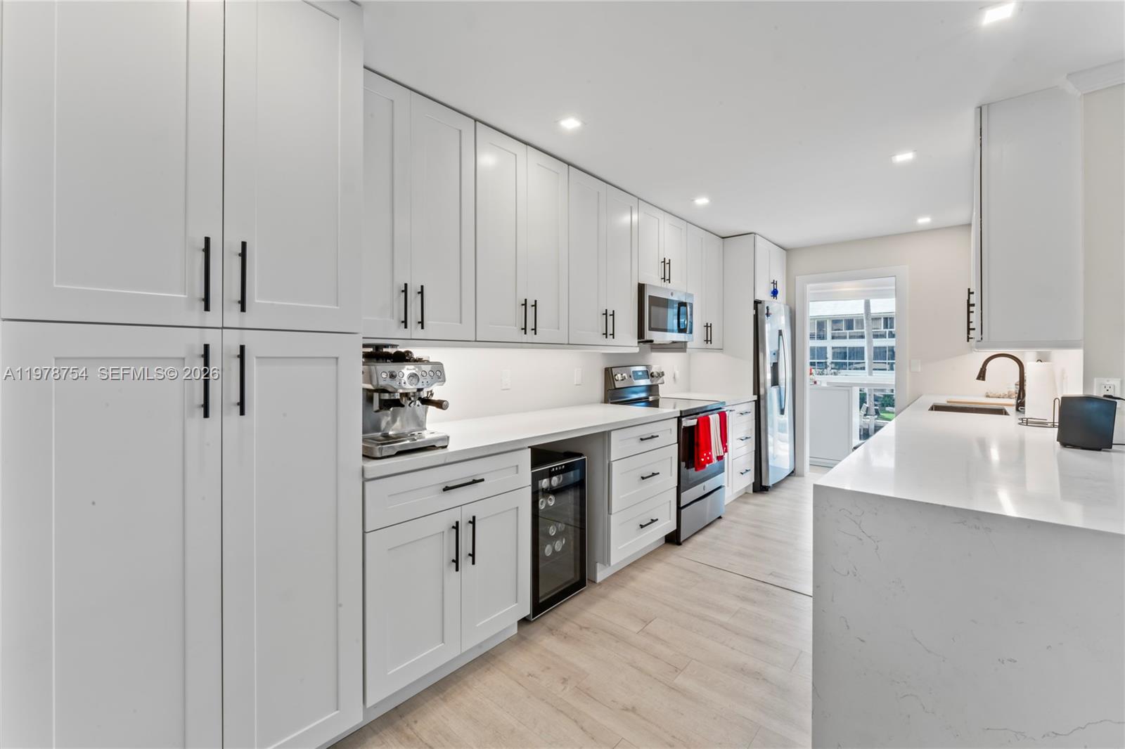 WINDSOR CONDO - Residential