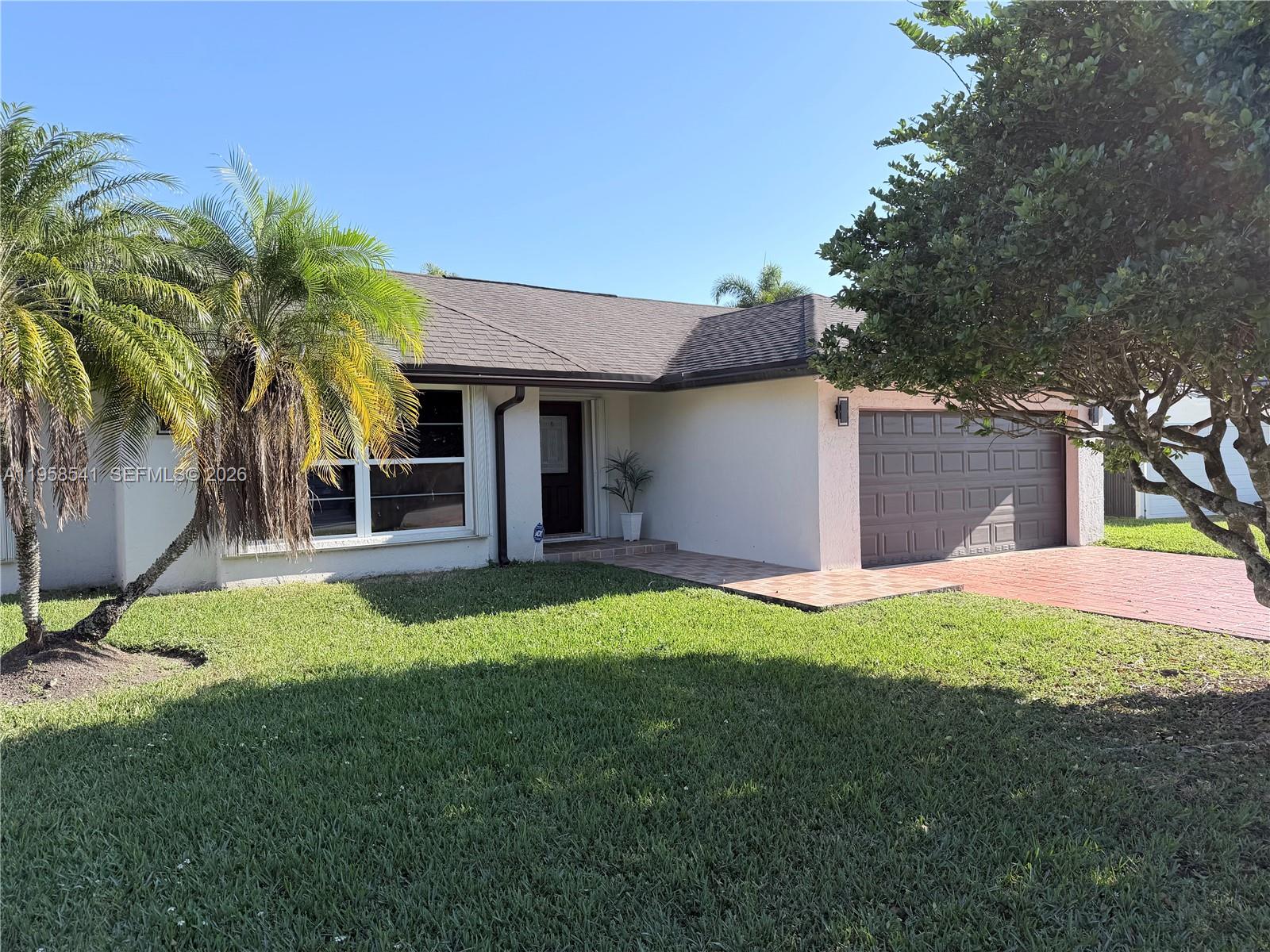 Centrally located, Amazing condition, three bedroom two bath, very spacious home w/ Office space that can be a 4th bedroom.  Move in ready large common areas, living room, Florida room and office space (or 4th bedroom).  Walk in closets, this is a great home ! very close to many shopping locations and Metro Zoo.  Easy access to highways, large covered terrace and spacious back yard.  Enough room for a boat on the side of the house.  A Must see, call LA for appointment.  ** Seller will Contribute towards buyers Closing Costs **