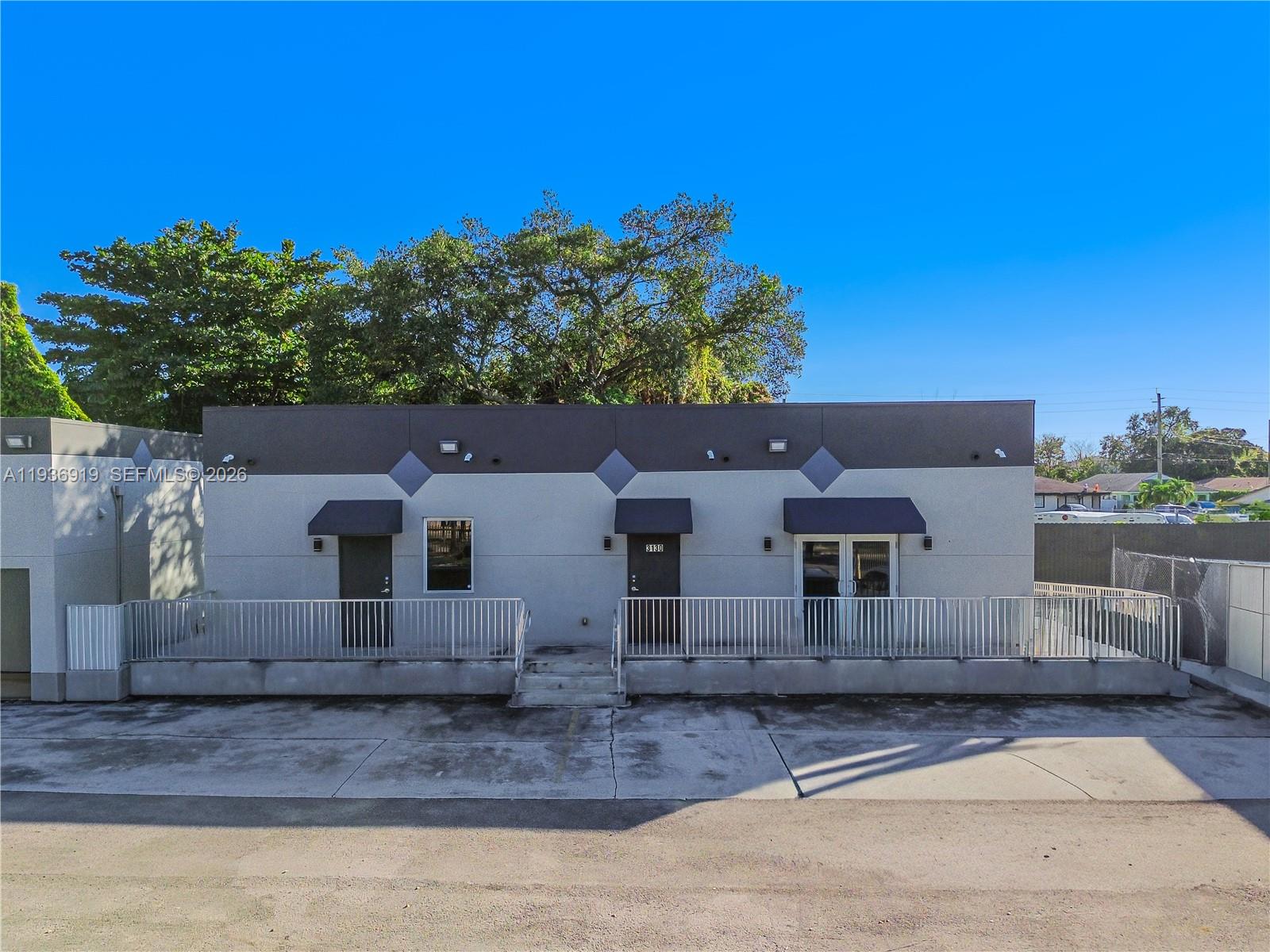 HIALEAH HEIGHTS - Land