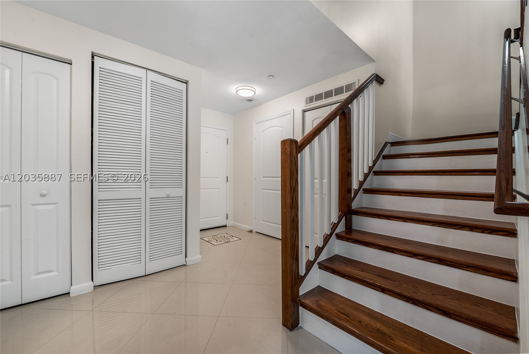 TOSCANO CONDO - Residential