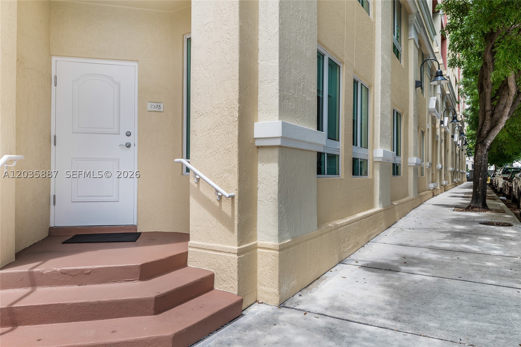 TOSCANO CONDO - Residential