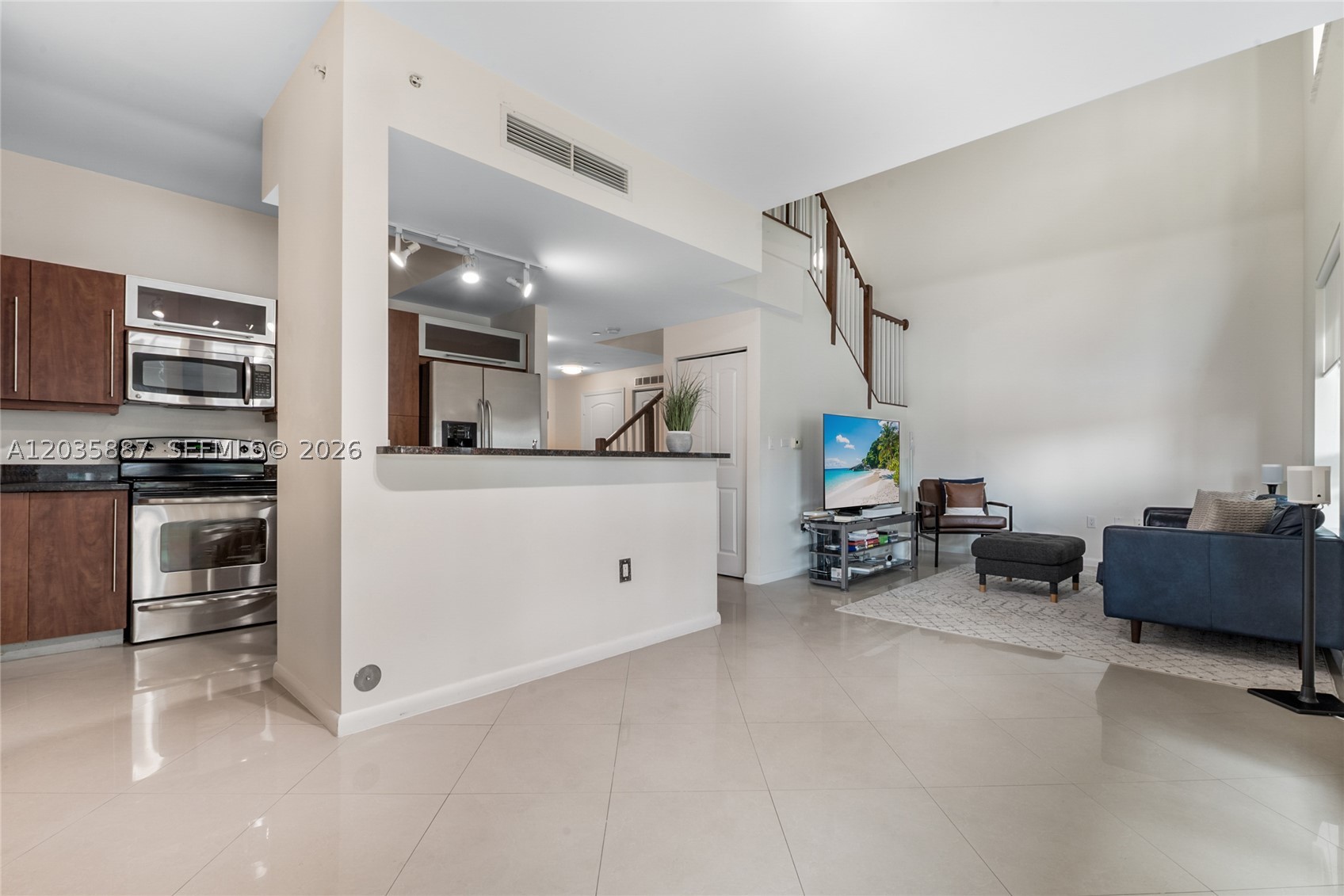 TOSCANO CONDO - Residential