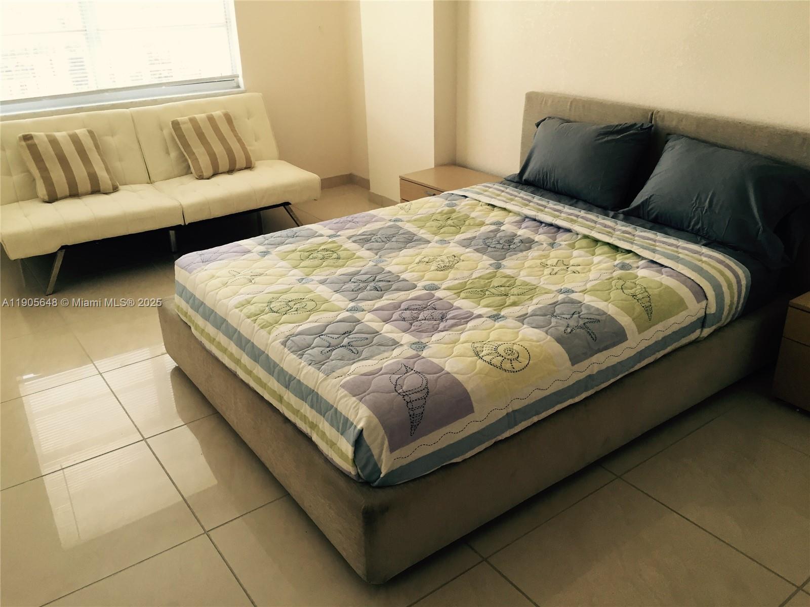 HEMISPHERES CONDO - Residential