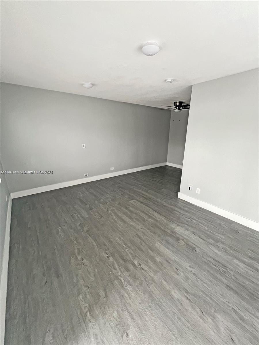 SILVER BLUFF GARDENS - Residential Income