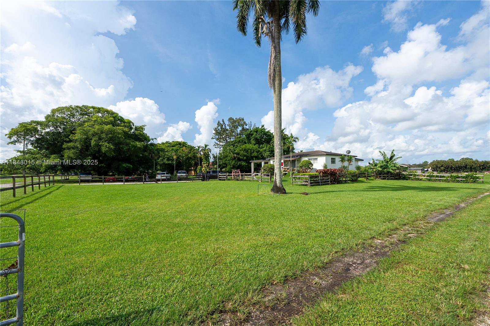 FLA FRUIT LANDS CO SUB NO - Residential