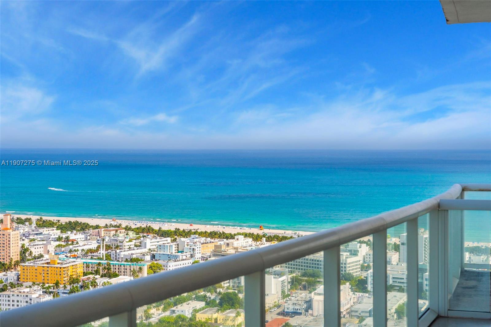 ICON CONDO - Residential