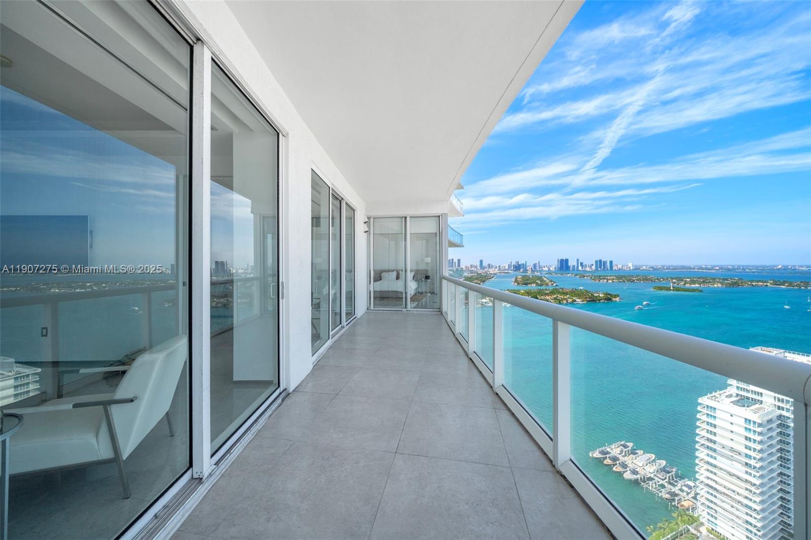 ICON CONDO - Residential