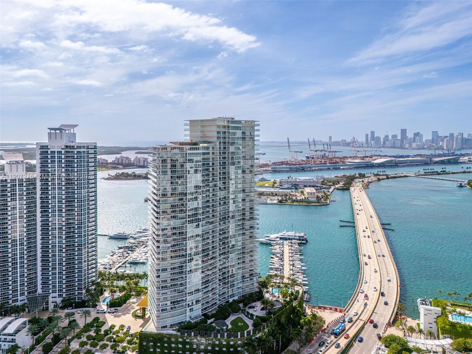 ICON CONDO - Residential