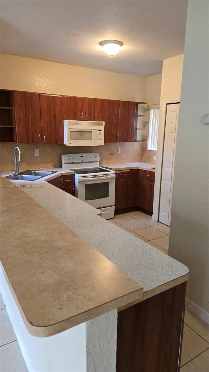 ABEL HOMES AT KEYS WINDS - Residential