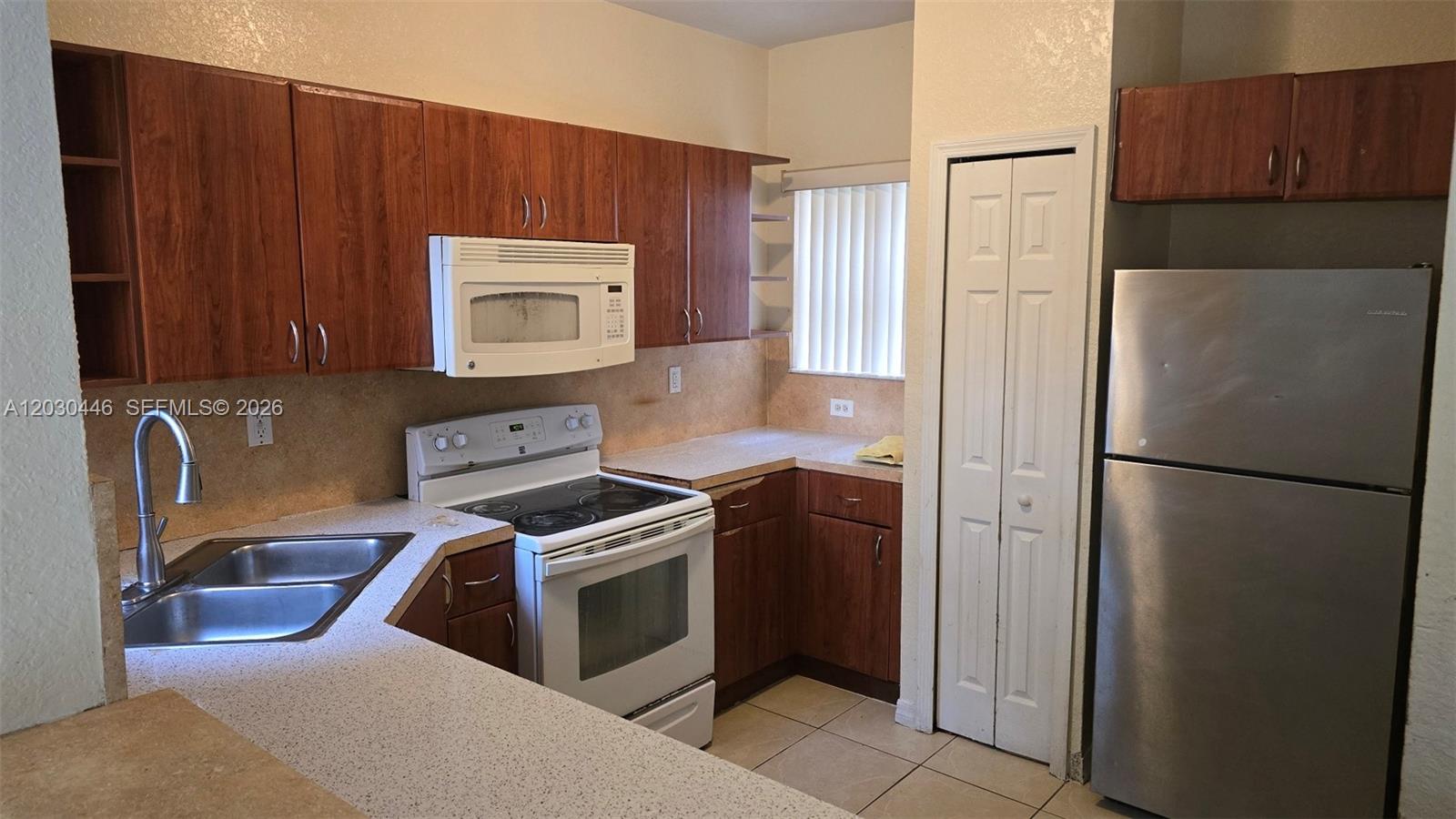 ABEL HOMES AT KEYS WINDS - Residential
