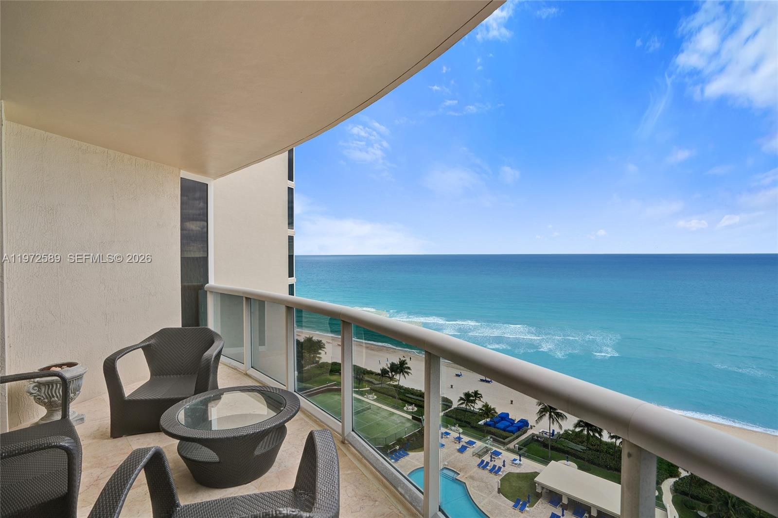 THE PINNACLE CONDO - Residential