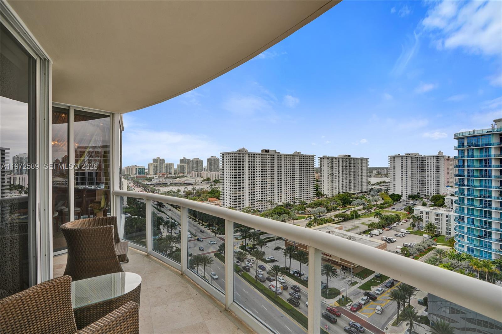 THE PINNACLE CONDO - Residential