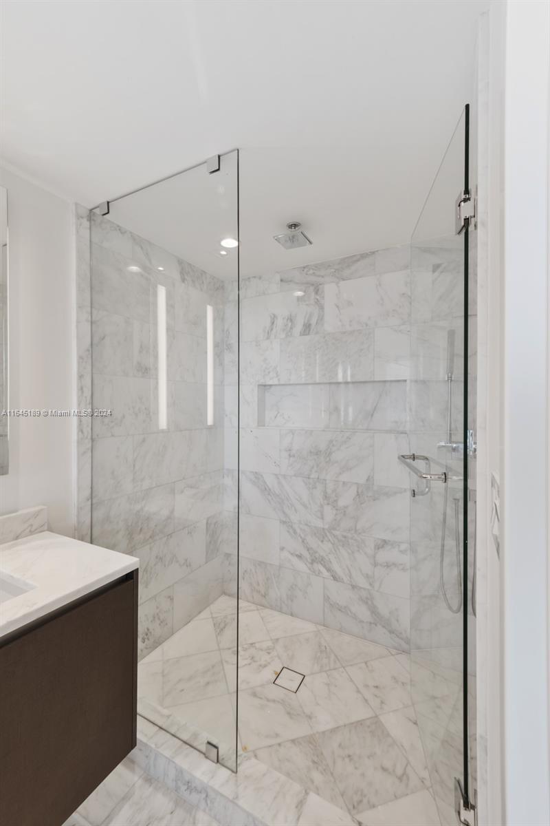ECHO BRICKELL CONDO - Residential Lease