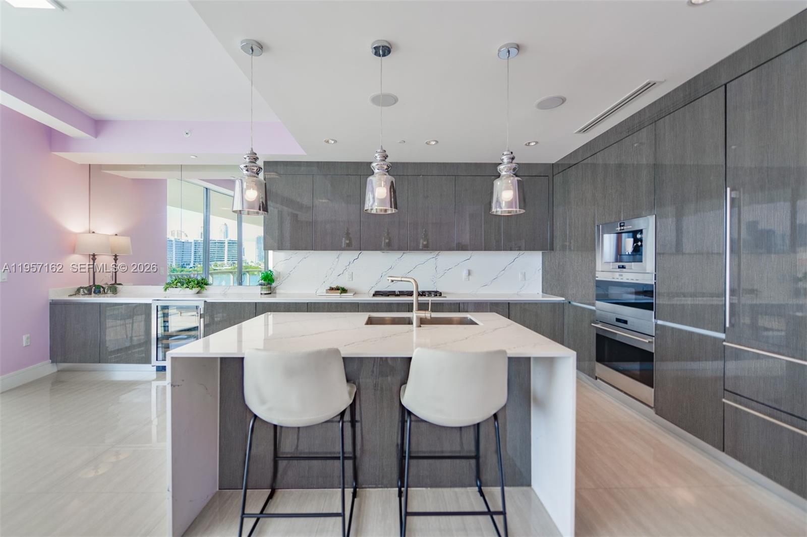 ECHO CONDO - Residential