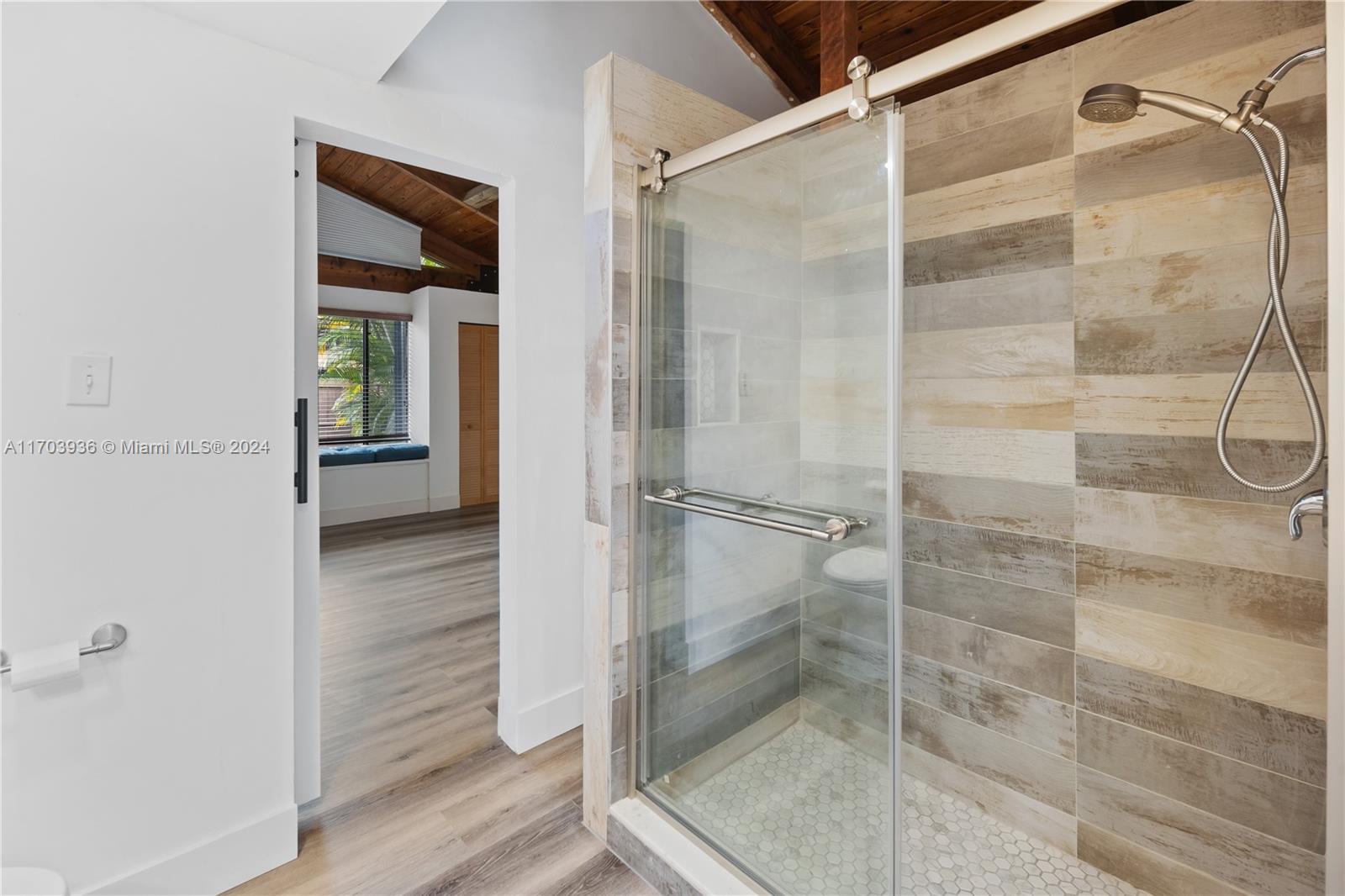 KILLIAN PINES TOWNHOUSES - Residential Lease