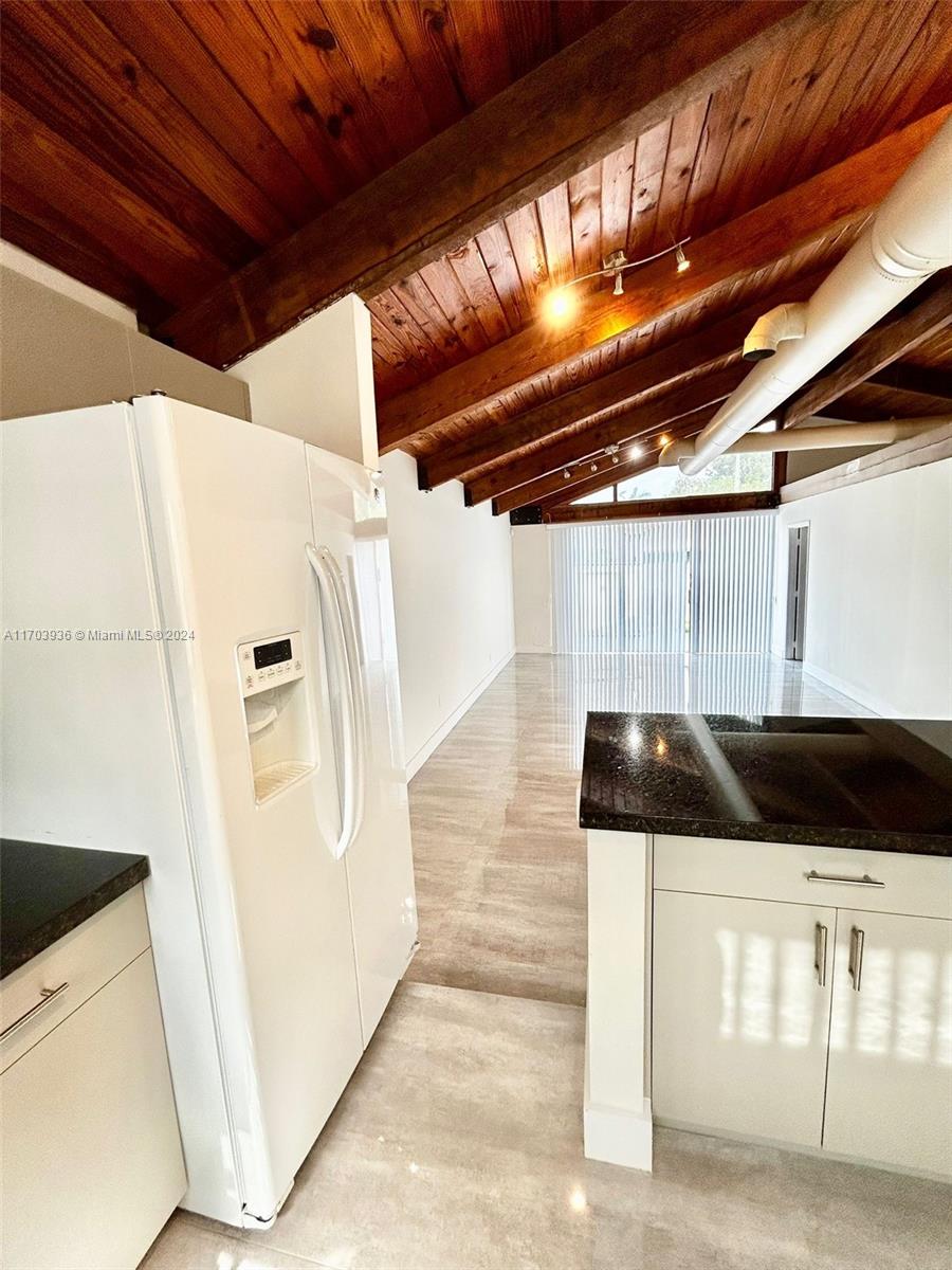 KILLIAN PINES TOWNHOUSES - Residential Lease