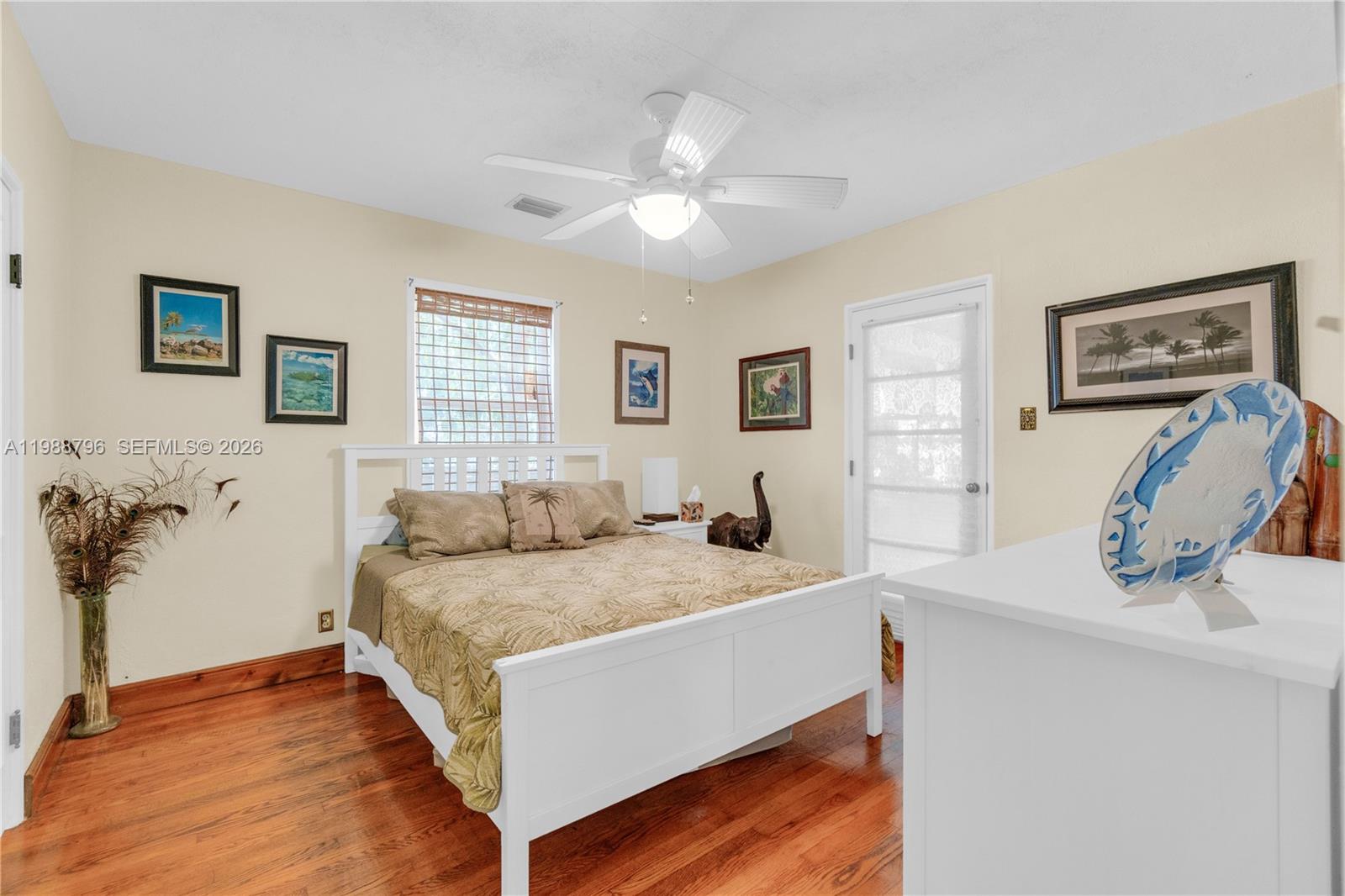 HOLLYWOOD - Residential