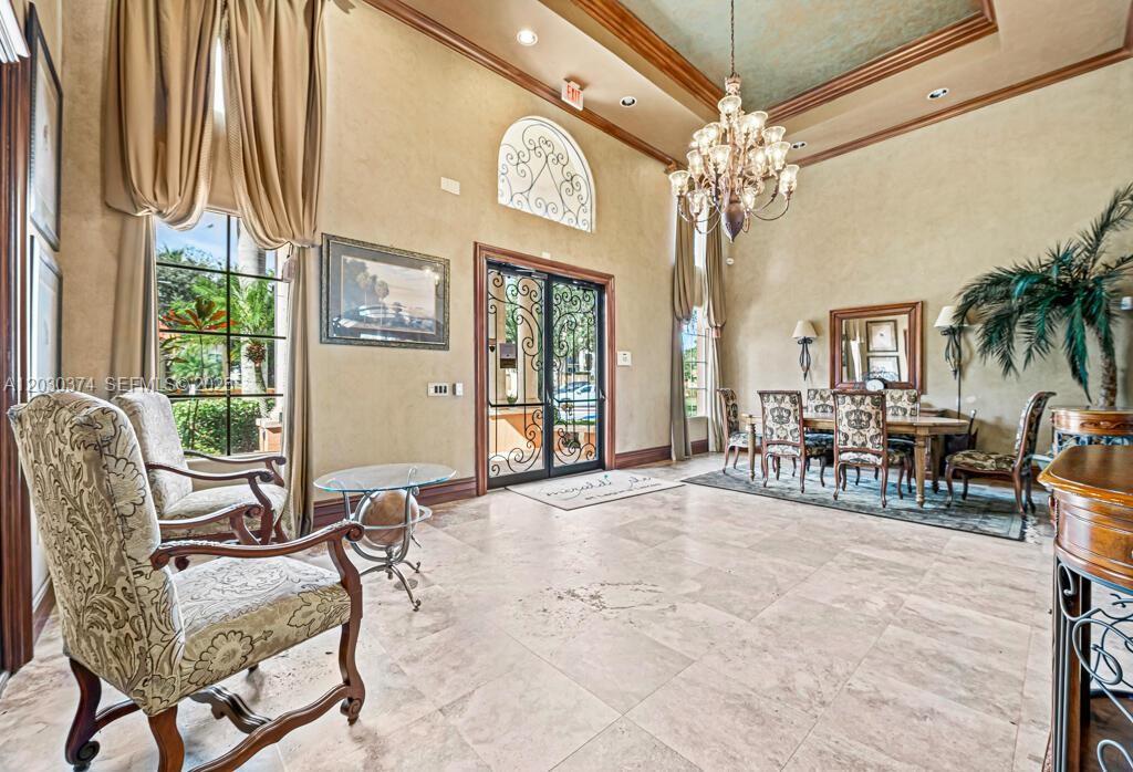 EMERALD ISLE AT LAGUNA LA - Residential Lease