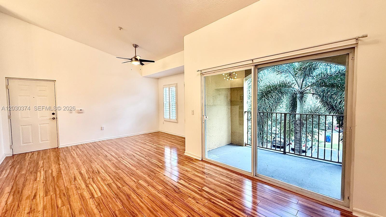 EMERALD ISLE AT LAGUNA LA - Residential Lease