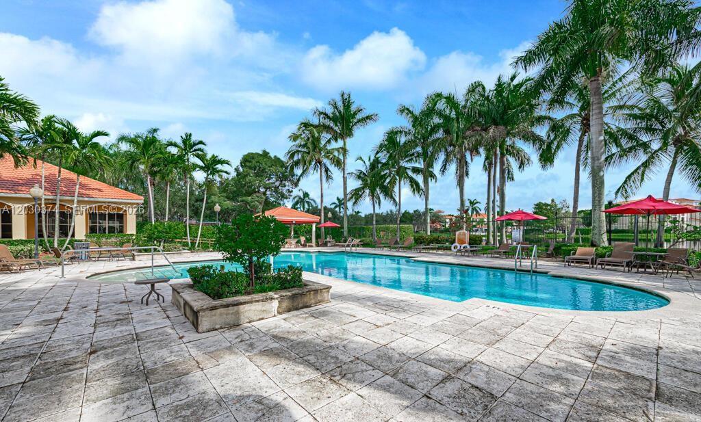 EMERALD ISLE AT LAGUNA LA - Residential Lease