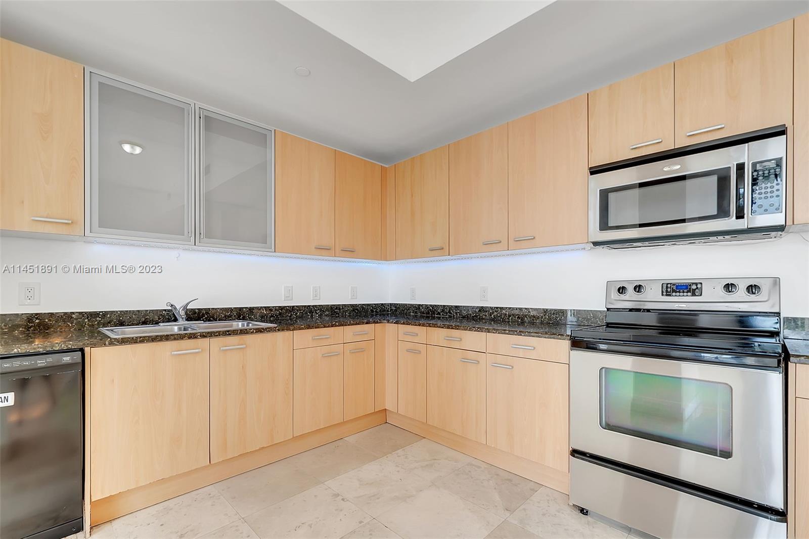 HIGHLAND PARK LOFTS CONDO - Residential Lease