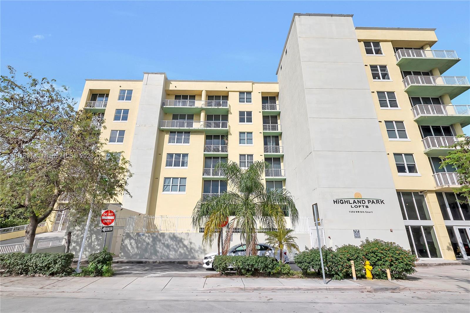 HIGHLAND PARK LOFTS CONDO - Residential Lease