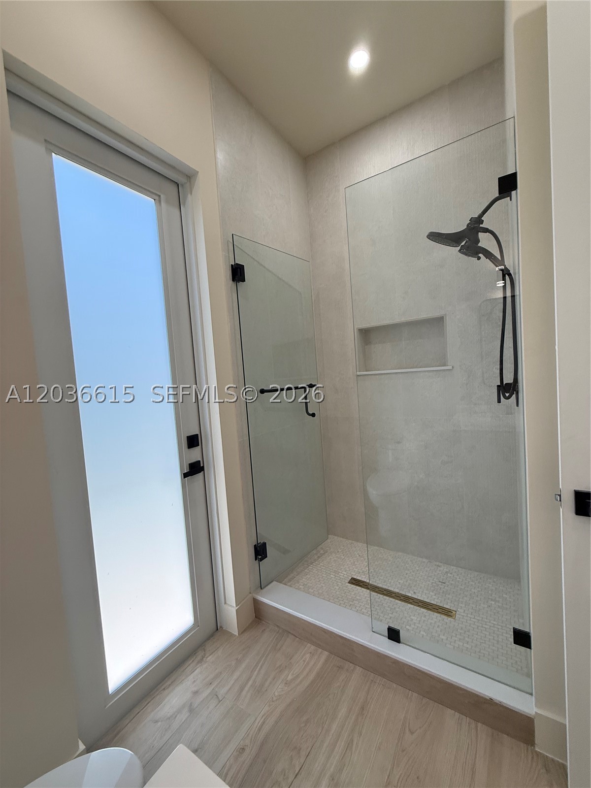 FROW HOMESTEAD - Residential Lease