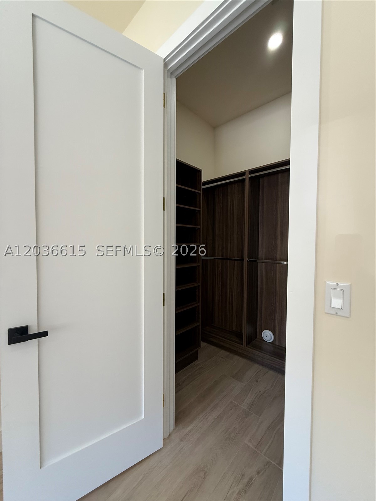 FROW HOMESTEAD - Residential Lease