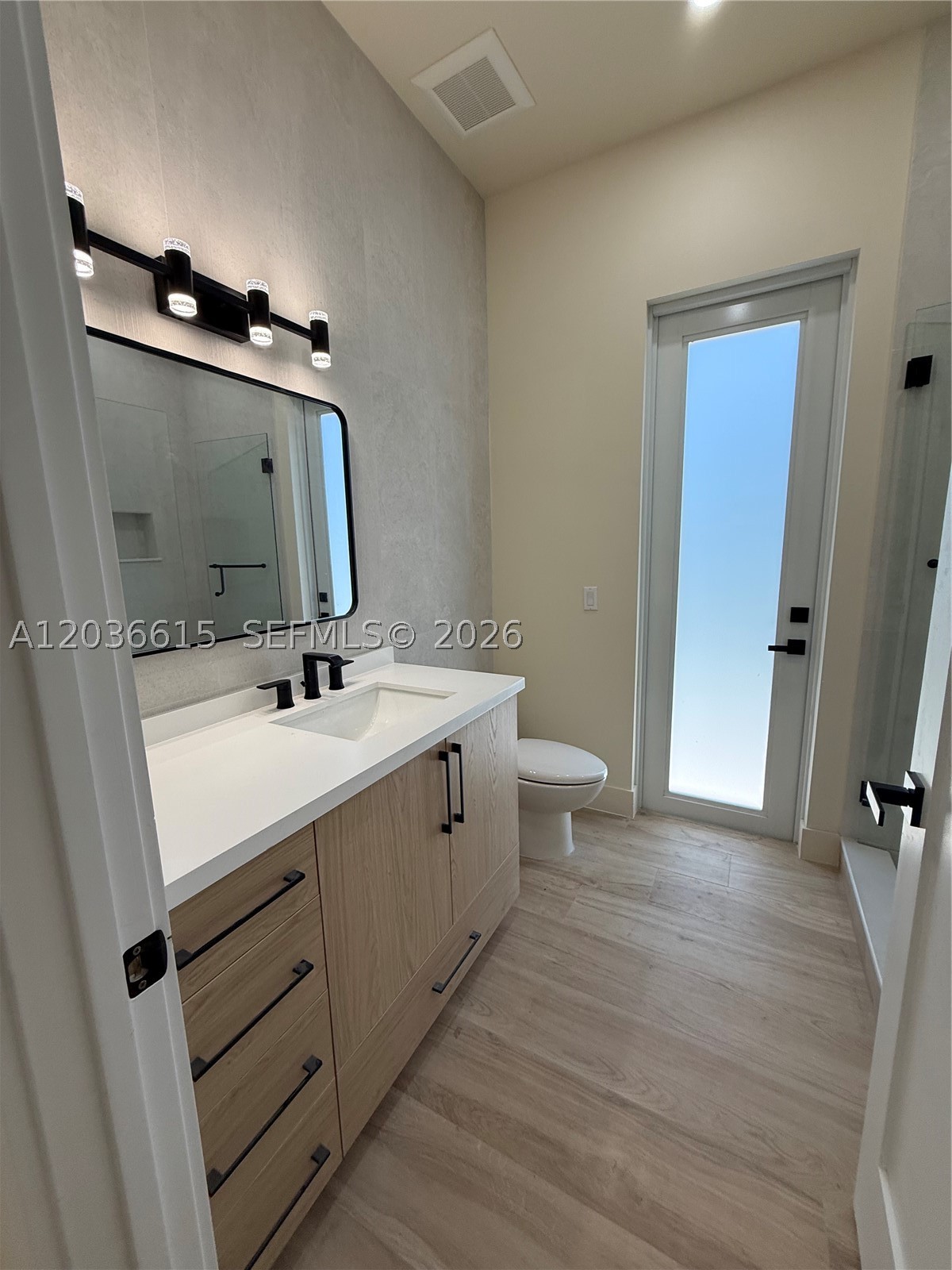 FROW HOMESTEAD - Residential Lease