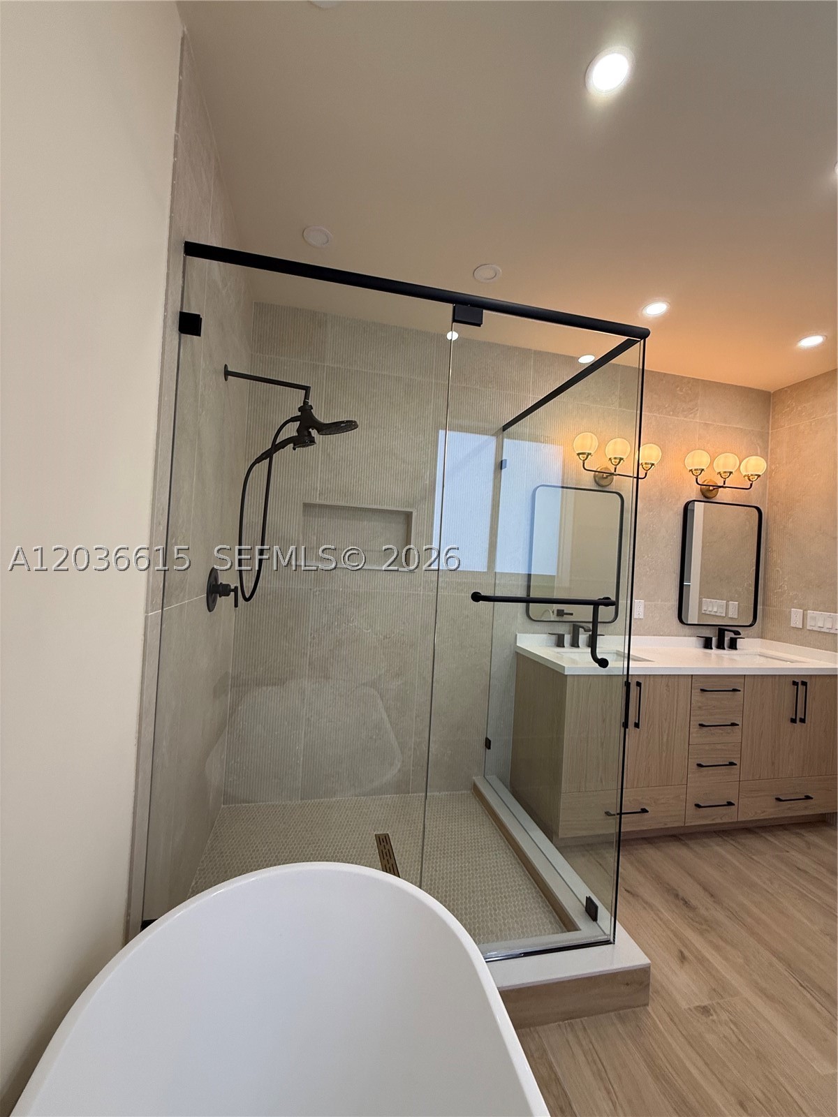 FROW HOMESTEAD - Residential Lease
