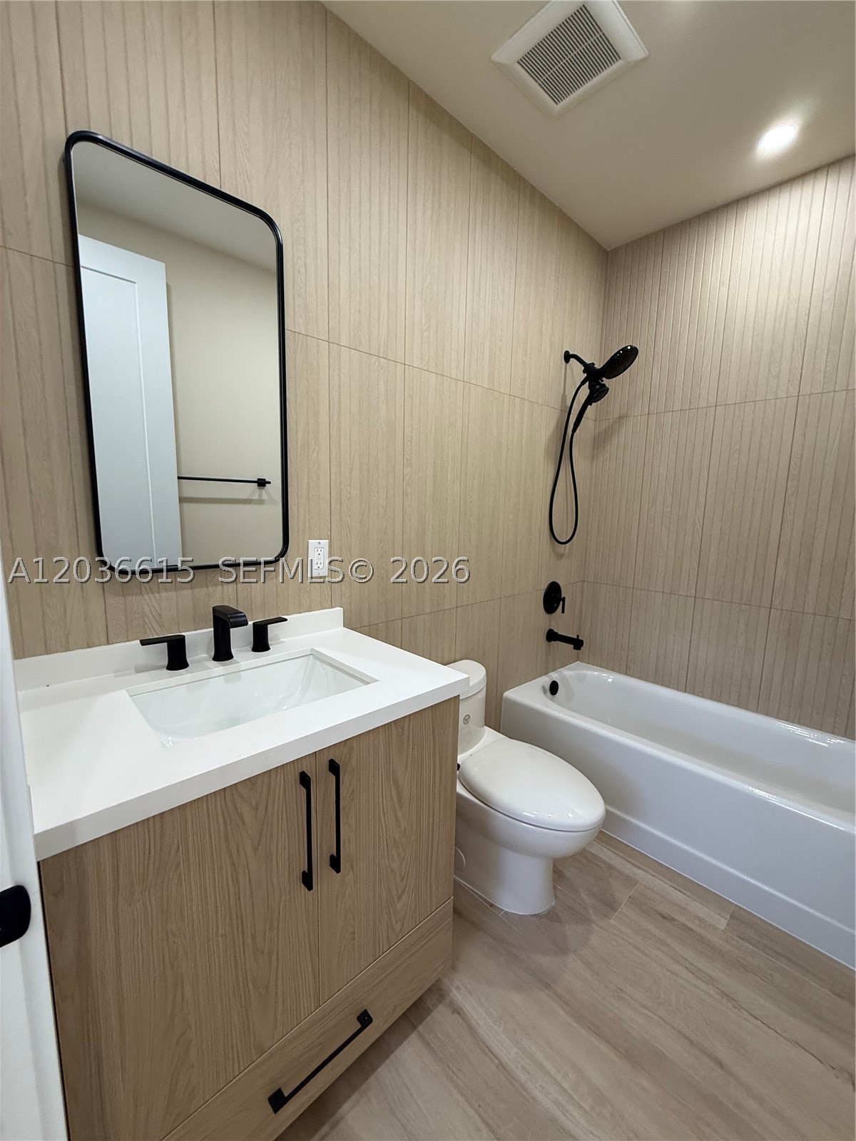 FROW HOMESTEAD - Residential Lease