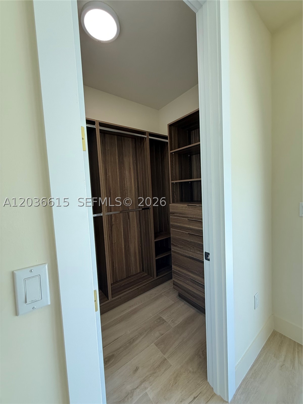 FROW HOMESTEAD - Residential Lease