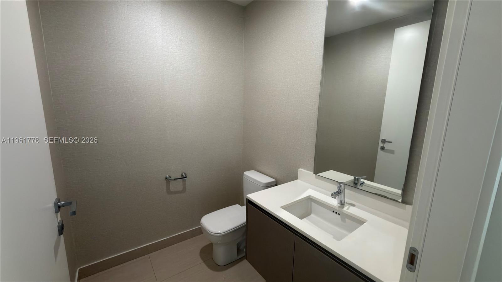 ECHO CONDO - Residential