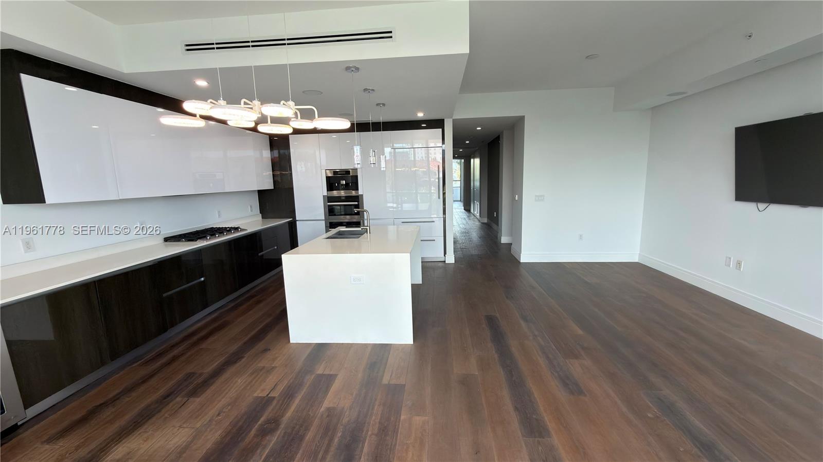 ECHO CONDO - Residential