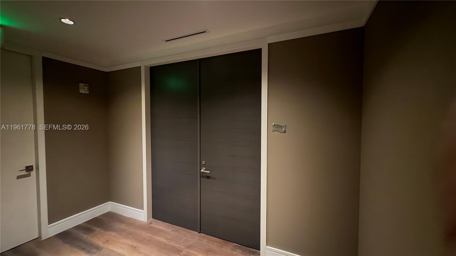 ECHO CONDO - Residential