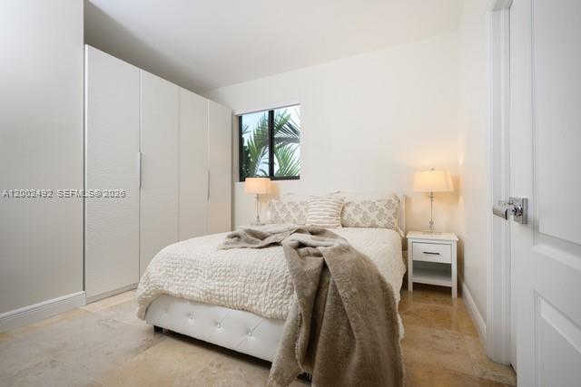 SILVER BLUFF GARDENS - Residential
