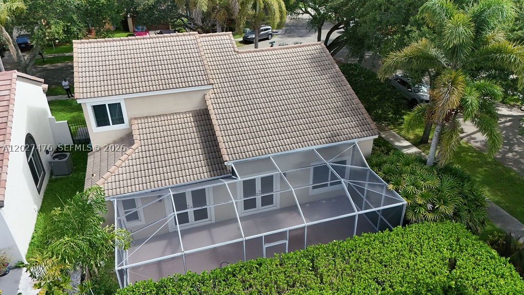 EMBASSY LAKES - Residential