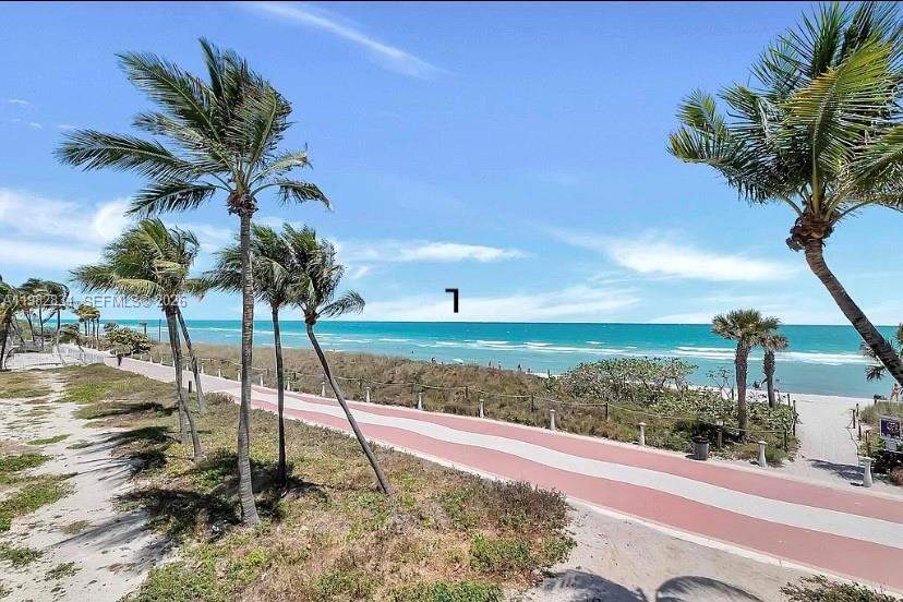 Enjoy beautiful ocean views from your private balcony in this spacious 1-bedroom, 1.5-bathroom condo located at 5401 Collins Ave, Unit 411 in Miami Beach. This bright and comfortable unit features a large bedroom, generous living space, and a balcony perfectly positioned to take in the ocean breeze and relaxing views of the Atlantic.
The building offers direct beach access, allowing you to step right onto the sand and enjoy the Miami Beach lifestyle. Residents benefit from great amenities and a prime location on the prestigious Collins Avenue, close to restaurants, shopping, and entertainment.
A perfect opportunity for a primary residence, vacation home, or investment property in one of Miami Beach’s most desirable oceanfront locations.