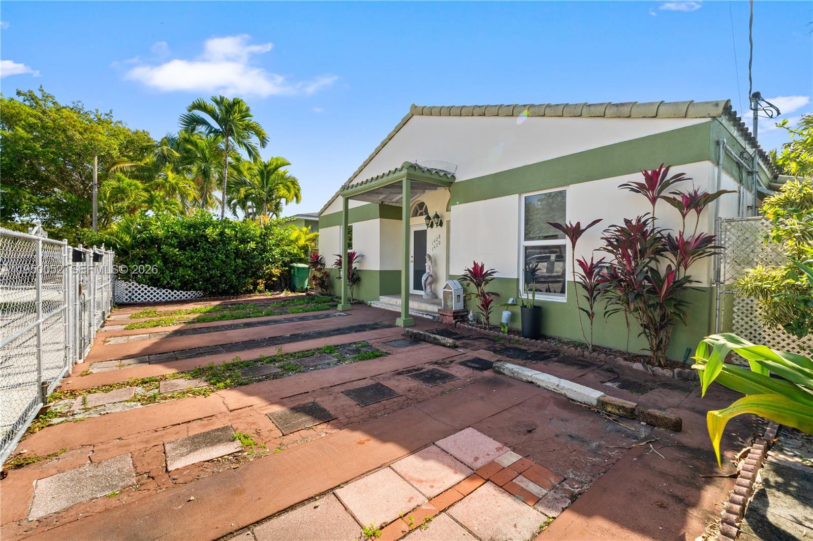 OSCEOLA GROVES - Residential Income