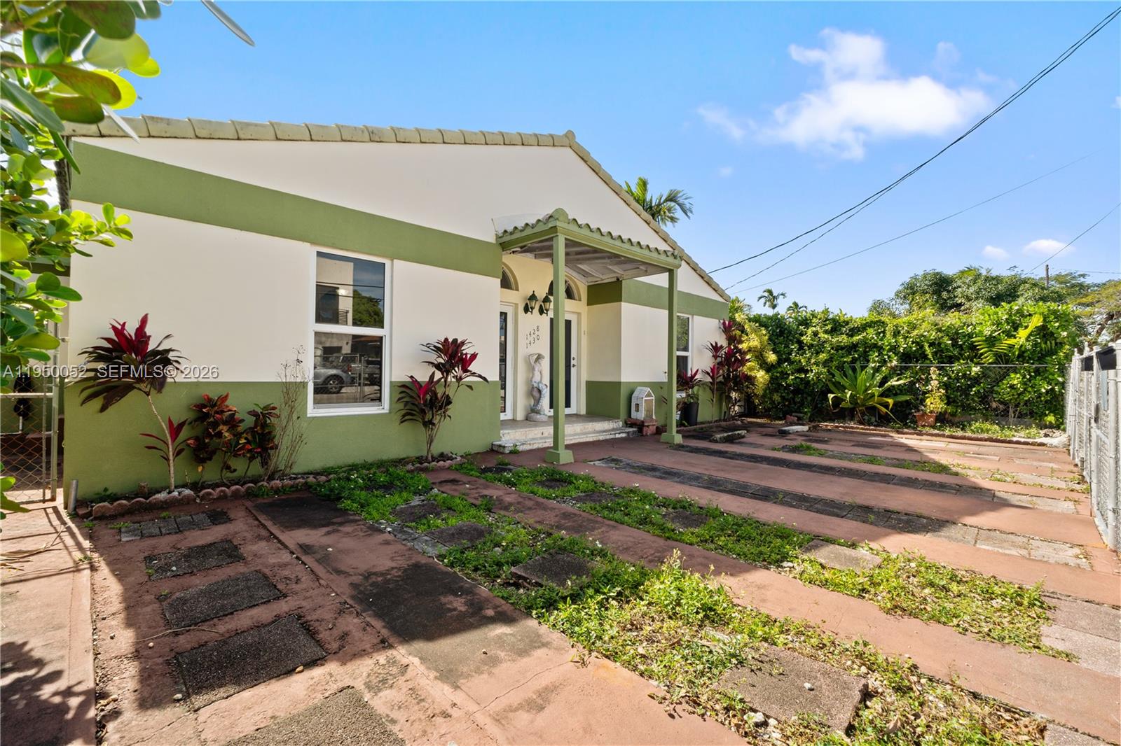 OSCEOLA GROVES - Residential Income