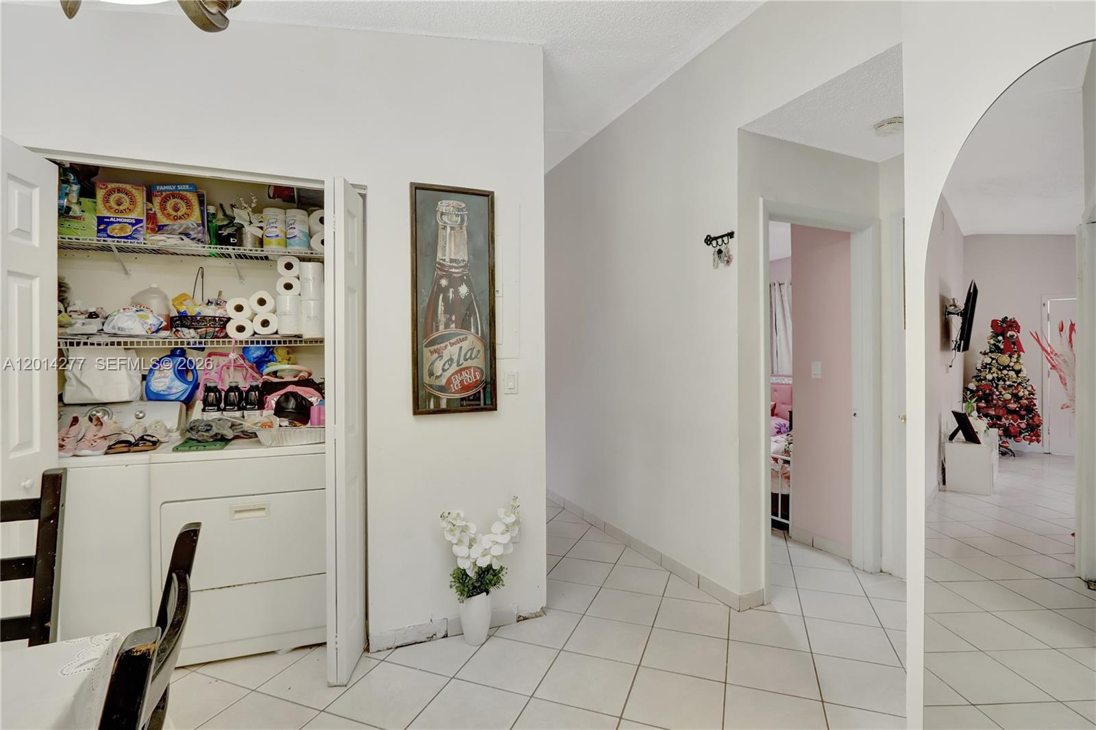 VENETIAN ACRES - Residential Income